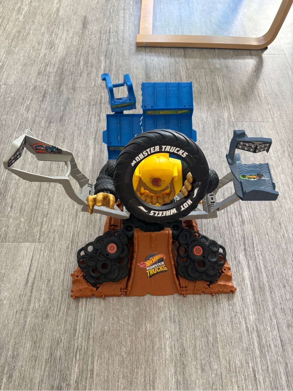 Hot Wheels Monster Truck Arena